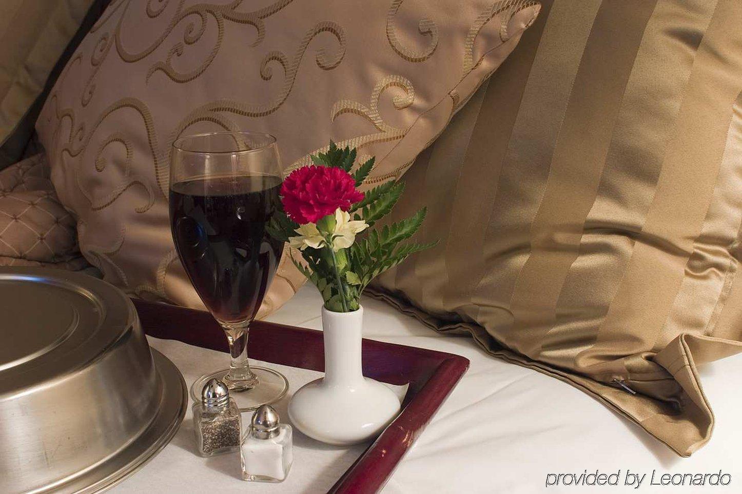 Hilton Garden Inn Dallas Луисвил Екстериор снимка